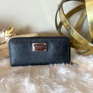 Michael Kors full zip leather wallet